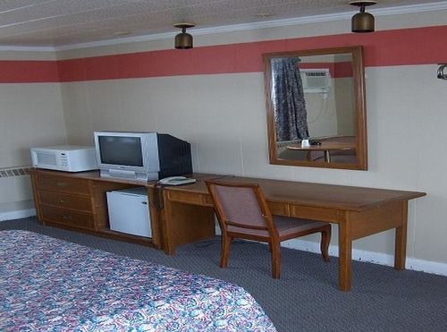 Barrie Motel Экстерьер фото